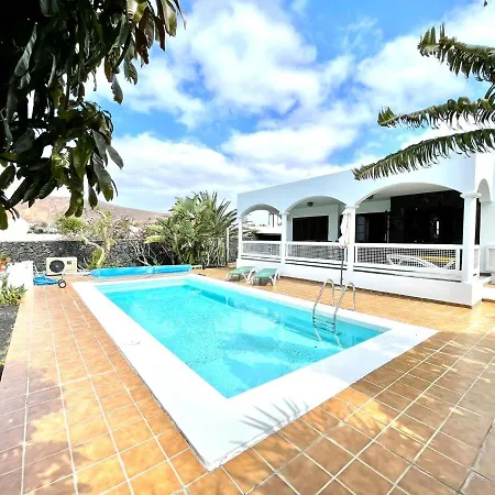 Villa Con Piscina Privada, Wifi, Playa Blanca Lanzarote 普拉亚布兰卡