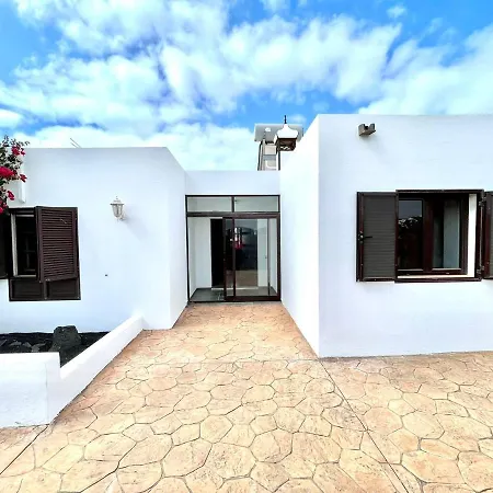 Villa Con Piscina Privada, Wifi, Playa Blanca Lanzarote * 普拉亚布兰卡