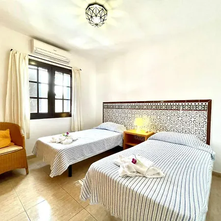 Villa Con Piscina Privada, Wifi, Playa Blanca Lanzarote * 普拉亚布兰卡