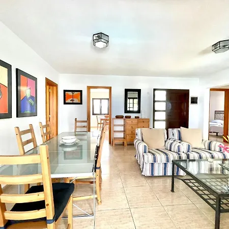 Villa Con Piscina Privada, Wifi, Playa Blanca Lanzarote * 普拉亚布兰卡